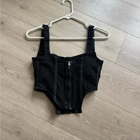 Zara Black Top with White Stitching - Picture 13 of 16